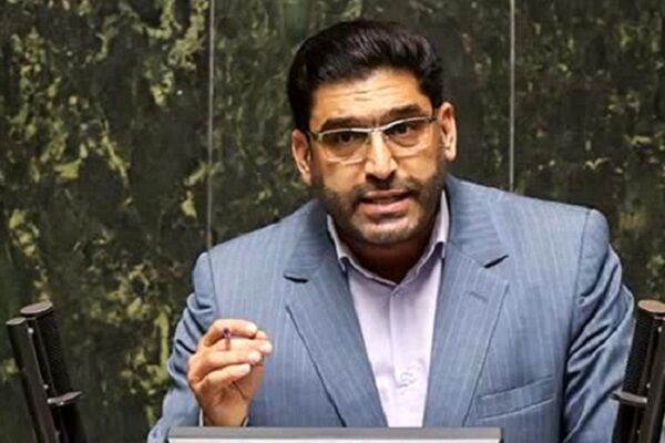 برنامههای شفاف سازی بازار مسکن در شکسته شدن قیمتها تاثیر گذار است علی آذری