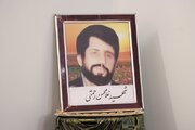 ببینید| حضور و تجلیل مشاور وزیر راه و شهرسازی در امور ایثارگران و مدیر کل راه و شهرسازی خراسان رضوی از دو خانواده معزز شهید حسن رضا خاکستری و شهید غلامحسین رحمتی در سفر به استان خراسان رضوی