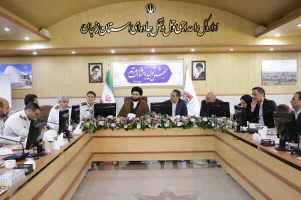 برگزاری اولین نشست مشترک پلیس راه و راهداری و حمل و نقل جاده‌ای استان زنجان