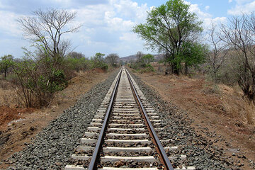 ریل راه آهن