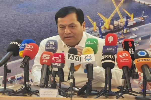 قرارداد هند و ایران در توسعه بندر چابهار، برای تجار اعتمادسازی میکند وزیر بنادر هند