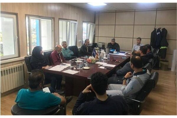 ثبت بیش از ۴۵۰۰ شناور تفریحی در استان گیلان نشست