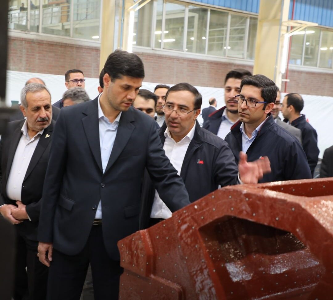 نخستین لکوموتیو مپ ۳۰ شرکت مپنا رونمایی شد