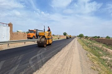 ساخت ۷۰ کیلومتر راه روستایی  و بهره ‌برداری از چهار مجتمع خدماتی رفاهی بین راهی