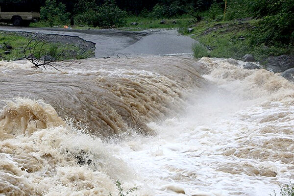 احتمال طغیان رودخانه‌های فصلی به دنبال بارش شدید باران در ۴ استان