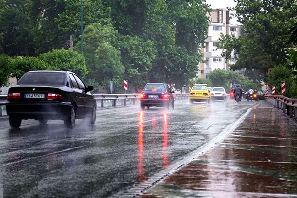 بارش باران در محورهای استانهای شمالی جاده بارانی