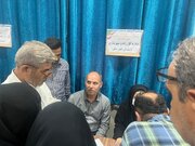 ببینید| برپایی میز خدمت با حضور مدیرکل راه و شهرسازی خوزستان در مصلی نماز جمعه خرمشهر