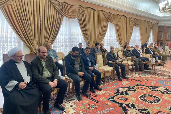 حضور وزیر راه و شهرسازی در استانداری برای تسلیت شهادت جمعی از یاران انقلاب