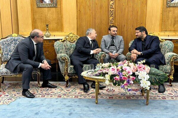 دیدار نخستوزیر سوریه و هیات همراه با بذرپاش بذرپاش نخست وزیر سوریه عرنوس