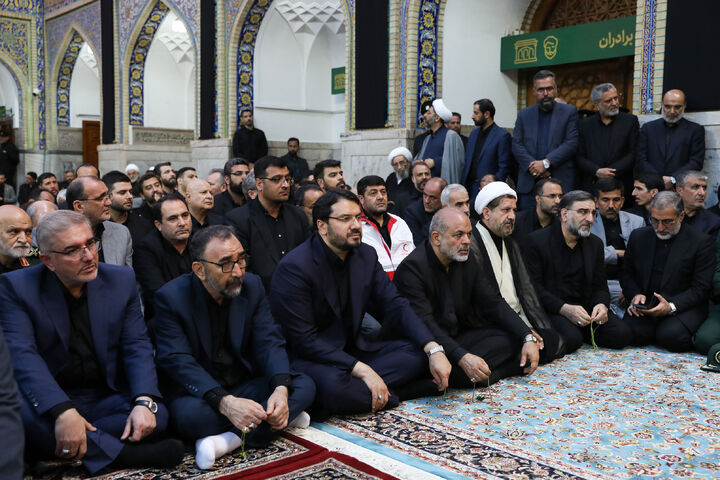 ببینید | مراسم تشییع پیکر رئیس جمهور شهید در مشهد