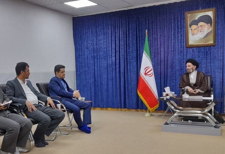 دیدار معاون وزیر راه و شهرسازی با امام جمعه و نماینده ولی فقیه در لرستان  لرستان غفاری ۱