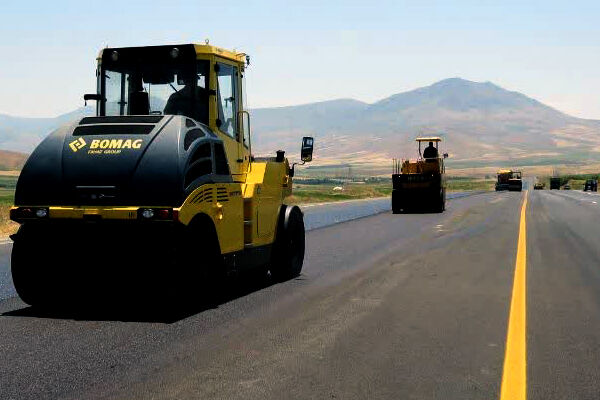 ساخت ۳۰ کیلومتر راه چهارخطه طی یک سال گذشته در استان لرستان