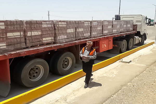 سامانه هوشمند توزین در حال حرکت در محورهای اردکان - نایین و کرمان - یزد راهاندازی شد سامانه توزین در حال حرکت یزد