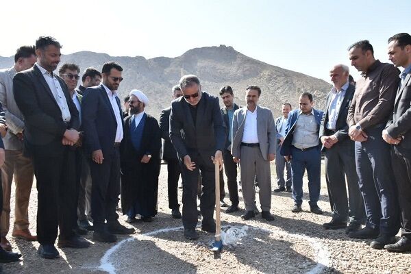 آیین کلنگزنی پروژه ۲۳۰ واحدی نهضت ملی مسکن شهمیرزاد در سمنان برگزار شد آیین کلنگ زنی در سمنان