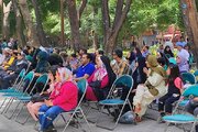 ببينيد | اجرای برنامه فرهنگی آموزشی در آستانه سفرهای تابستانی در گذر چهارباغ اصفهان