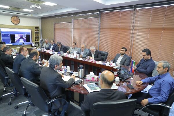 تاکید مدیرعامل شرکت فرودگاهها بر رفع چالشهای فرودگاه اهواز جلسه