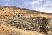 ببینید|گزارش تصویری از عملیات نصب توری بر روی ترانشه های ریزشی کوه در محور کرج _کندوان محدوده کندر توسط راهداری استان البرز