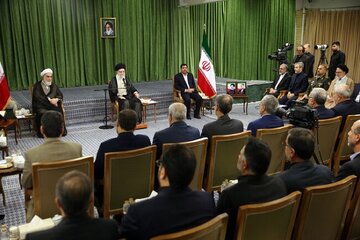 دیدار با رهبر