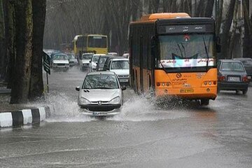 جاده بارانی