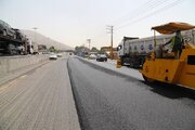 ببینید -گزارش تصویری از اجرای لکه گیری آسفالت گرم  جاده مخصوص کرج محدوده  پل فردیس تا کلاک