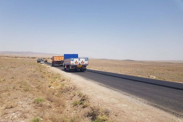 ببینید|گزارش تصویری از اجرای عملیات بهسازی و روکش آسفالت راه روستایی  قانلی بلاغ از توابع شهرستان اشتهارد توسط اداره کل راهداری و حمل و نقل جاده ای استان البرز