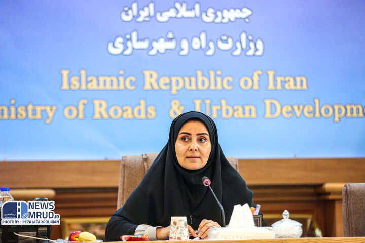 لزوم تمرکز بر نقش تنظیمگری و تسهیلگری وزارت راه و شهرسازی به جای تصدیگری فرزانه صادق مالواجرد