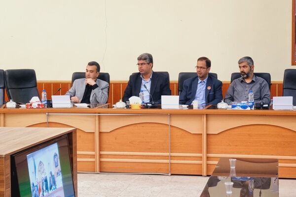 ۸۲۵ سفر اتوبوسی از مبدا کرمان برای اعزام  زائران اربعین انجام شده است 825 سفر اتوبوسی برای اعزام  زائران اربعین تا ۳۰ شهریور انجام شده است