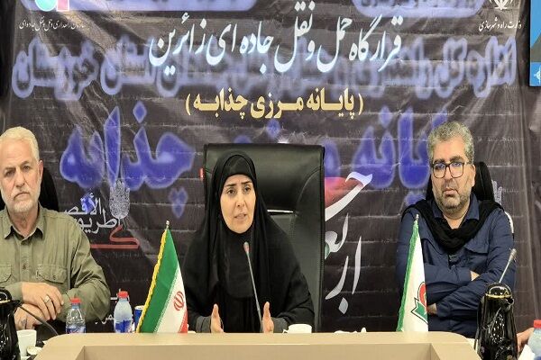 بازگشت زائران اربعین با جدیت کنترل میشود ببینید| سفر وزیر راه و شهرسای به خوزستان و حضور در پایانه مرزی چذابه ( 2)