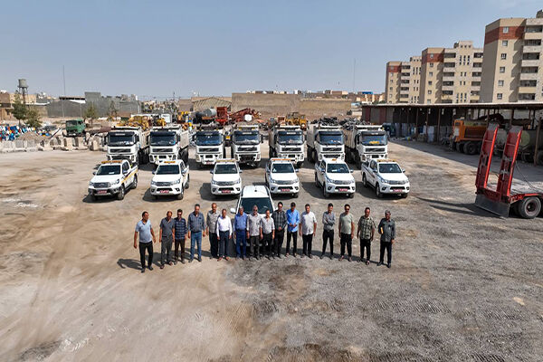 استقرار ماشینآلات سبکوسنگین به همراه راهداران در مرزهای چذابه و مهران جهت خدمت به زائرین اربعین اعزام ماشین آلات به مرز مهران