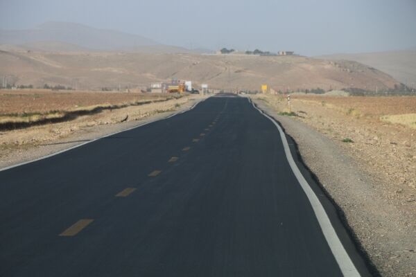 اجرای بیش از ۳۱ کیلومتر روکش آسفالت در محورهای آشتیان در استان مرکزی/ ۱۰۰ کیلومتر راه خطکشی شد  آشتیان