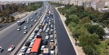 ببینید|گزارش تصویری از افتتاح و بهره‌برداری از فاز اول پروژه تعریض لاین شمالی آزادراه کرج -قزوین حد فاصل پل آیت الله هاشمی تا گلشهر با حضور دکتر عبداللهی استاندار البرز و مهندس علی زندی فر مدیر کل راهداری و حمل و نقل جاده ای استان البرز همزمان در هفته دولت