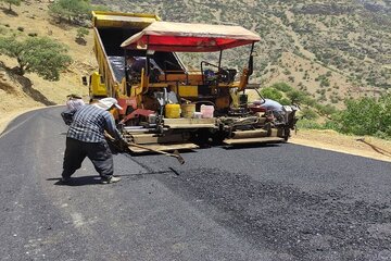 در سال جاری بیش از ۲۷۵۰ خانوار روستایی استان چهارمحال وبختیاری از نعمت راه آسفالته برخوردار شدند .