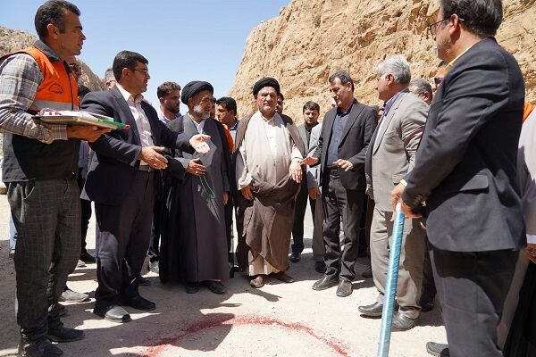 افتتاح و کلنگ زنی ۳۳ پروژه عمرانی در شهرستان کهگیلویه افتتاح 33 پروژه عمرانی در کهگیلویه