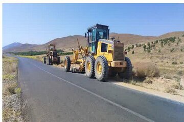 بهسازی و روکش آسفالت محور دوازده امام شهرستان اردل استان چهارمحال وبختیاری