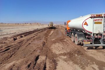 آغازعمليات  اجرای احداث راه روستايی در حوزه شهرستان بردسير استان كرمان