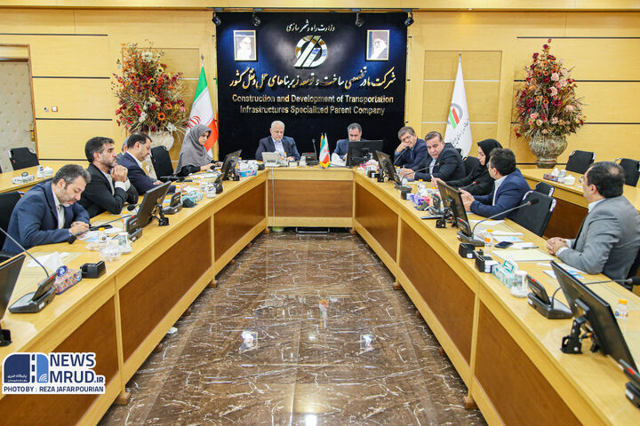 آخرین وضعیت تدوین آییننامههای حمل و نقلی برنامه هفتم پیشرفت بررسی شد ببینید | ششمین نشست شورای سیاستگذاری ، هماهنگی و تحول حمل و نقل کشور