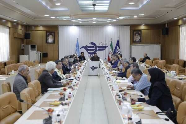 اجرای دستورالعملهای مقابله با انتقال تب دانگی بررسی شد نشست