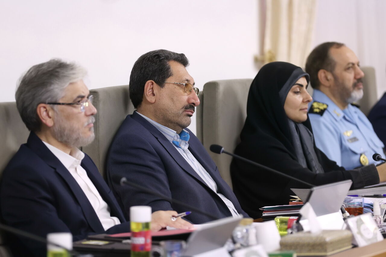 شبکه بهم پیوسته از مسیرهای ارتباطی میان ایران و دیگر کشورهای منطقه ایجاد شود