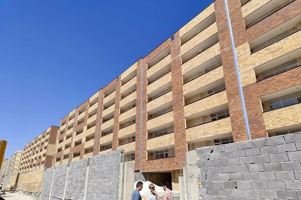 ویدیو|انتخاب واحد متقاضیان نهضت ملی مسکن کوی شهید سردار سلیمانی اراک انتخاب واحد چهارمین گروه متقاضیان پروژه 150 واحدی هوداک چهارمحال و بختیاری