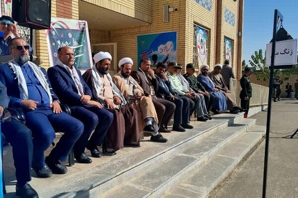 حضور مدیرعامل شهر جدید گلبهار در مراسم آغاز سال تحصیلی دبیرستان بهروزنیا  گلبهار