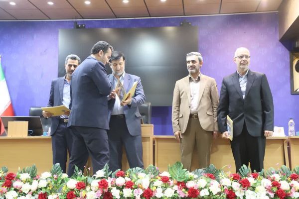 کسب رتبه برتر ادارهکل راه و شهرسازی استان قم در جشنواره شهید رجایی جشنواره شهید رجایی قم