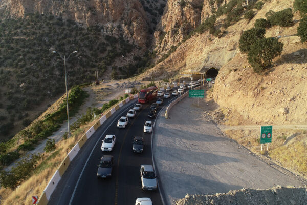 بیش از ۴۵ میلیون تردد در جادههای ایلام ثبت شد تردد خودرو
