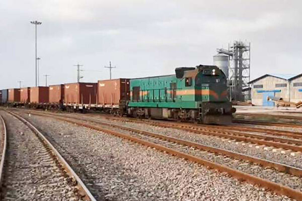 ترانزیت ریلی ۳۸ کانتینر باردار از مرز ریلی اینچه برون اینچه برون