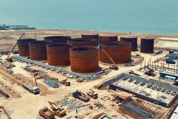افزایش  ۲۰۰ هزار متر مکعبی ظرفیت انبارش و نگهداری فرآوردههای نفتی  منطقه ویژه اقتصادی بندرامام خمینی(ره) بندر امام