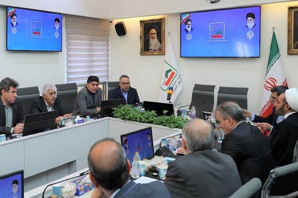 نشست سازمان ملی زمین و مسکن و سازمان اوقاف برای حل مشکل شهرک پردیس کرمانشاه جلسه