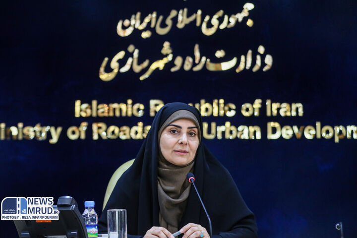 پیام تبریک وزیر راه و شهرسازی به مناسبت روز جهانی الکترونیک هواپیمایی ببینید | مراسم معارفه مشاور وزیر و رئیس مرکز حراست وزارت راه و شهرسازی با حضور وزیر راه و شهرسازی