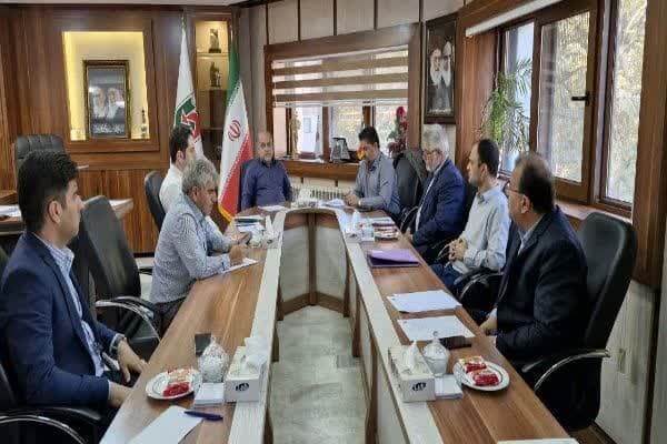 تامین ۶۰۰ میلیارد تومان در سالجاری برای خرید ماشین آلات سنگین برای گیلان جلسه