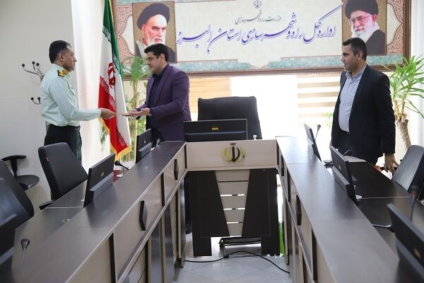 تقدیر از فرمانده یگان حفاظت اداره کل راه و شهرسازی استان البرز استان البرز-هفته نیروی انتظامی