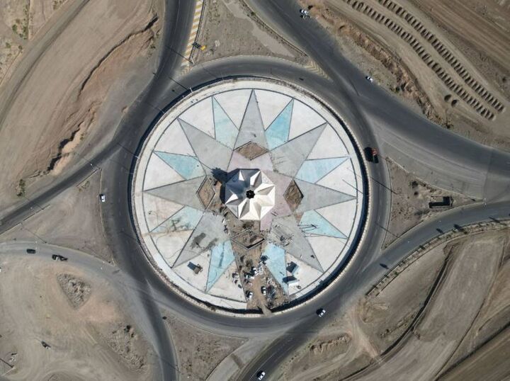 ساخت وتکمیل میدان راه و شهرسازی زاهدان در ایستگاه پایانی