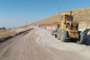 ببینید|بازدید میدانی مهندس علی زندی فر بهمراه دکتر حدادی نماینده مجلس از پروژه  بهسازی و روکش آسفالت محور روستایی امیرنان -کذلک از توابع بخش پایین طالقان